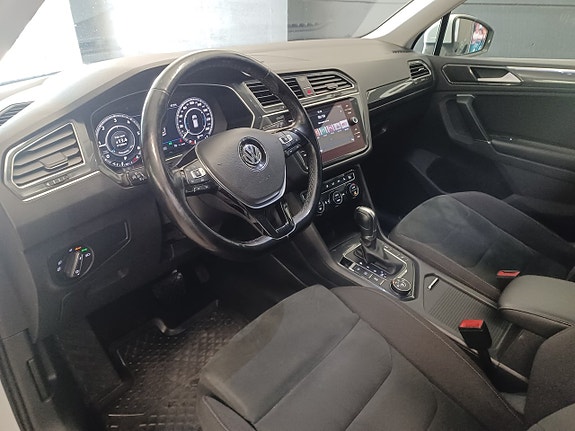 Volkswagen Tiguan 14 of 18