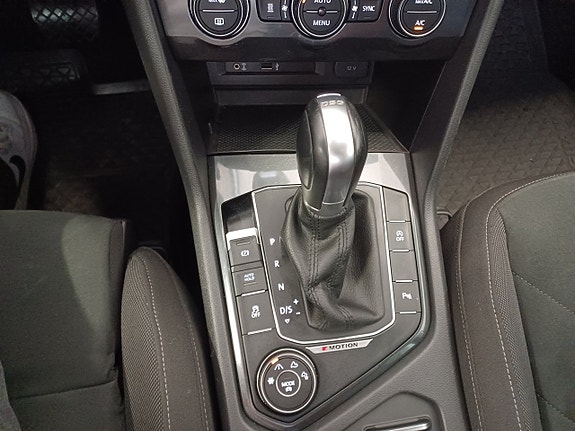 Volkswagen Tiguan 17 of 18