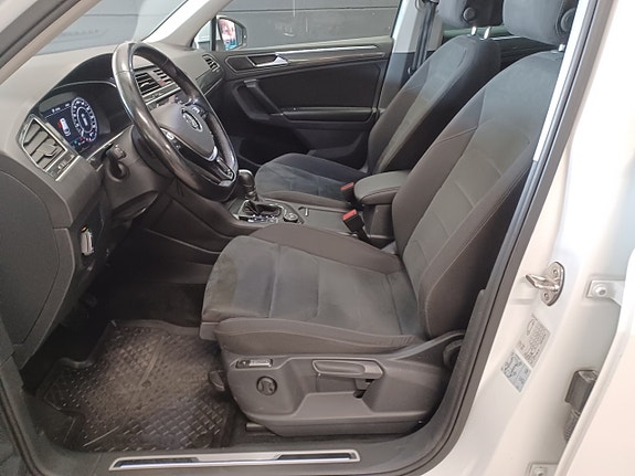 Volkswagen Tiguan 13 of 18