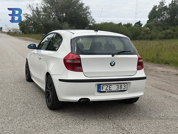 BMW 118d 11 of 13