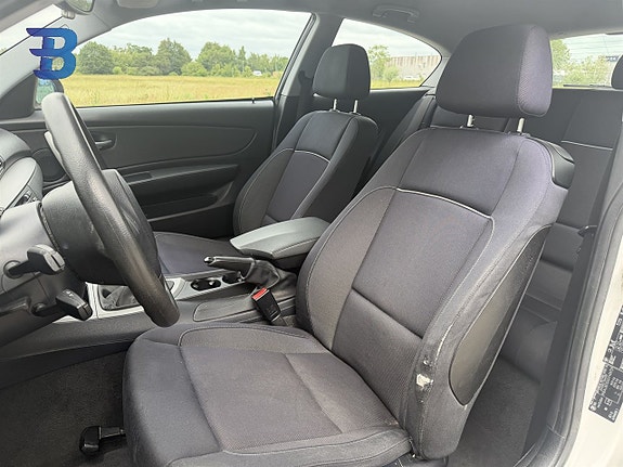 BMW 118d 9 of 13
