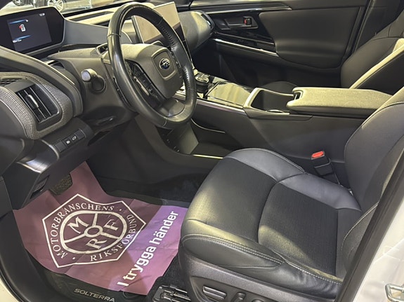 Subaru Solterra 8 of 16