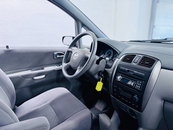 Mazda Premacy 4 of 15