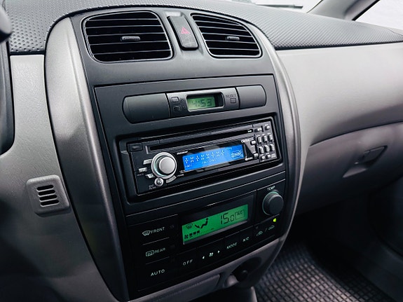 Mazda Premacy 10 of 15