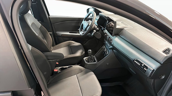 Dacia Sandero Stepway 3 of 5