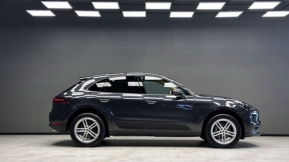 Porsche Macan 5 of 5