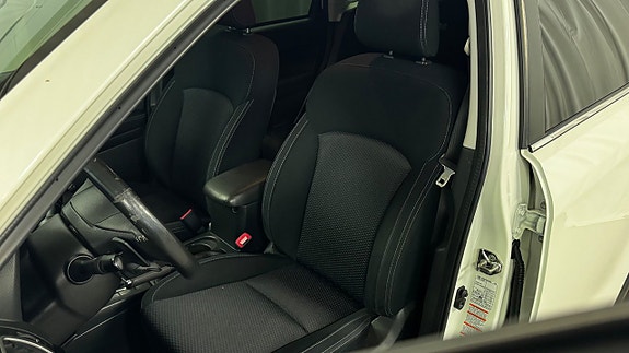 Subaru Forester 13 of 24