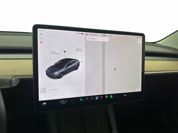 Tesla Model 3 18 of 30