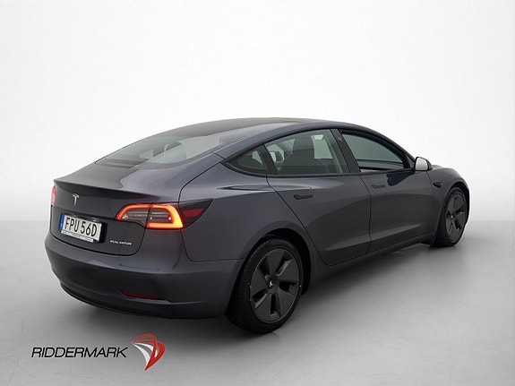 Tesla Model 3 9 of 30