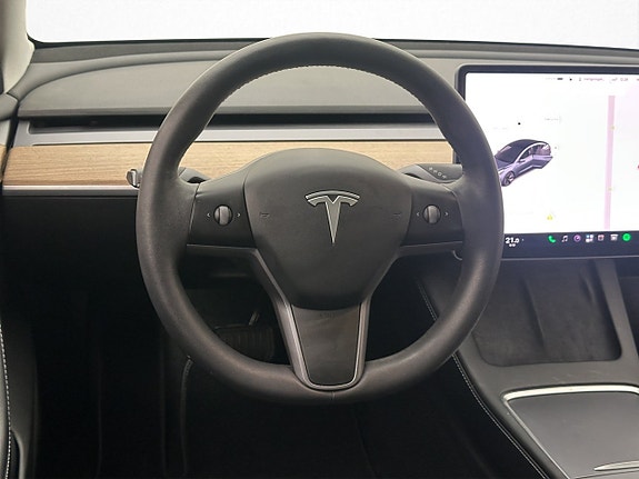 Tesla Model 3 14 of 30