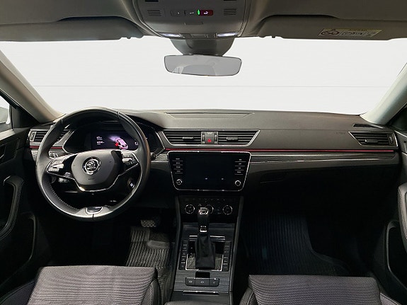 Skoda Superb 11 of 28