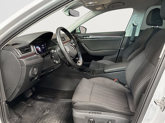 Skoda Superb 9 of 28