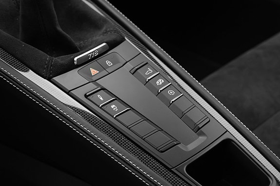 Porsche 718 Cayman GTS 13 of 30