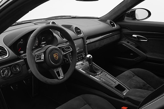 Porsche 718 Cayman GTS 10 of 30