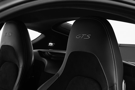 Porsche 718 Cayman GTS 17 of 30