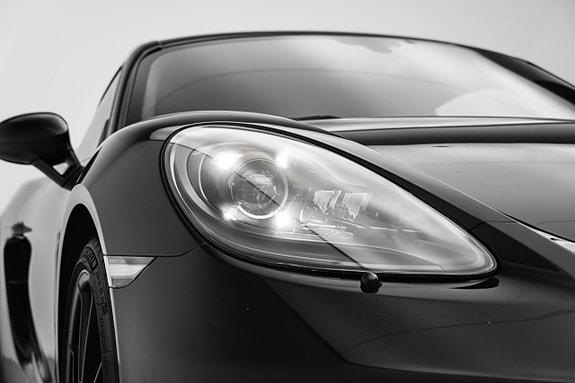 Porsche 718 Cayman GTS 24 of 30
