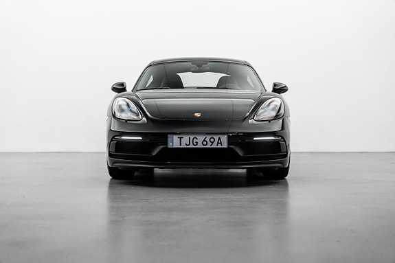 Porsche 718 Cayman GTS 4 of 5