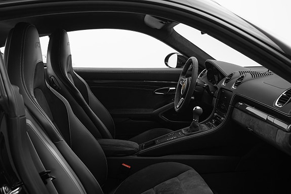 Porsche 718 Cayman GTS 25 of 30