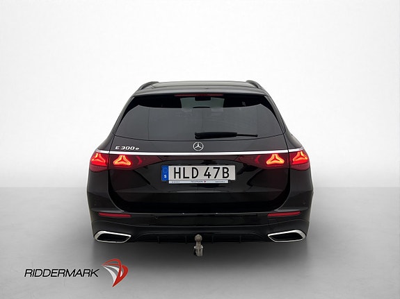 Mercedes-Benz E300 5 of 30