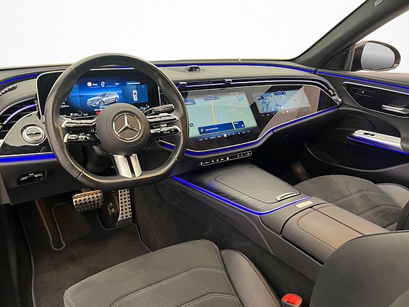 Mercedes-Benz E300 18 of 30