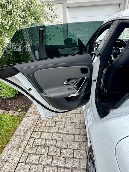 Mercedes-Benz CLA35 10 of 18