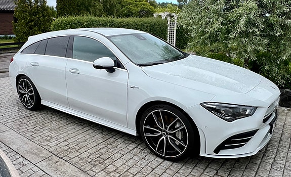 Mercedes-Benz CLA35 5 of 5