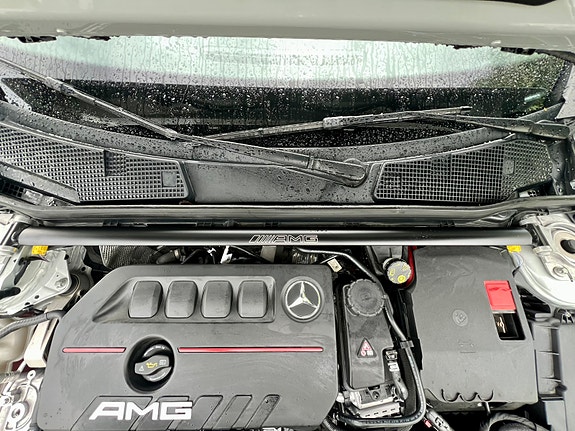 Mercedes-Benz CLA35 17 of 18