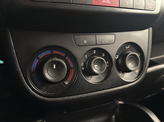 Opel Combo 20 of 26
