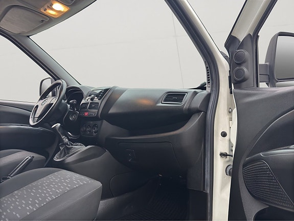 Opel Combo 22 of 26
