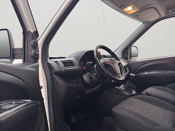 Opel Combo 12 of 26