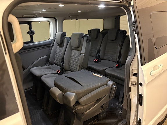 Ford Custom Tourneo 12 of 21