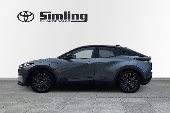 Toyota C-HR+ 3 of 5