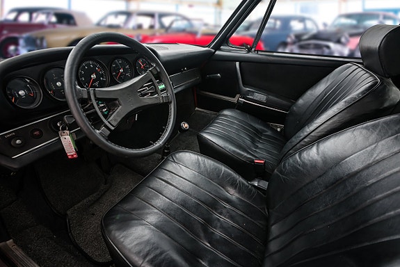 Porsche 911 11 of 15
