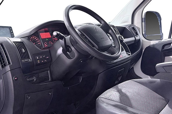 Peugeot Boxer 12 of 24