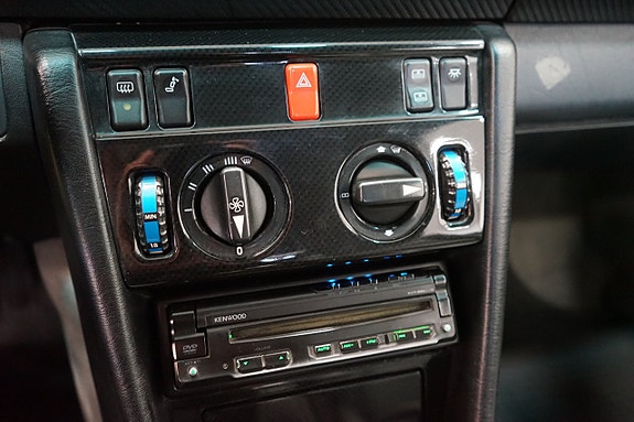 Mercedes-Benz 300 CE 17 of 22