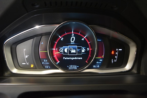 Volvo V60 7 of 15