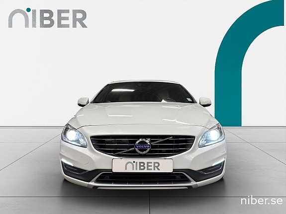 Volvo S60 3 of 5