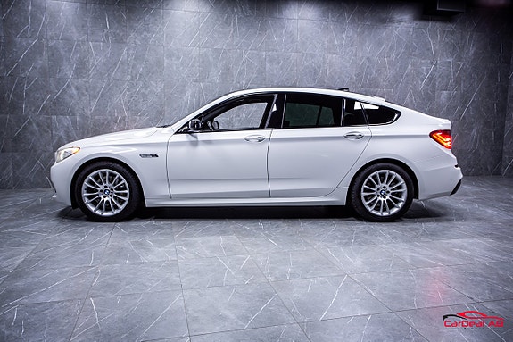 BMW 530d 4 of 5