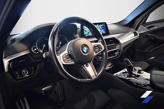 BMW 520d 4 of 5