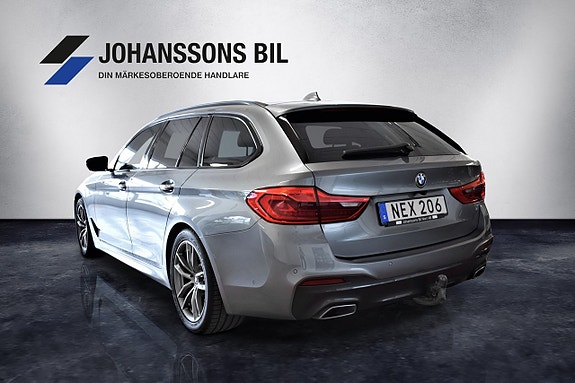 BMW 520d 3 of 5