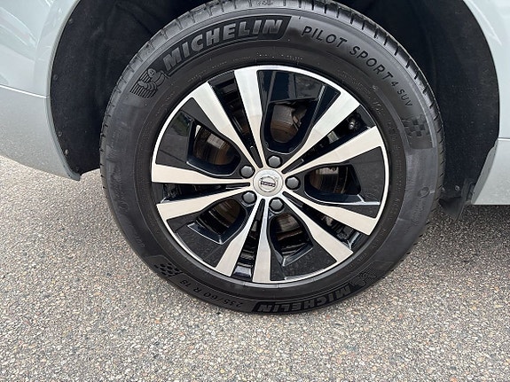Volvo XC60 10 of 12