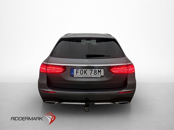 Mercedes-Benz E220 6 of 30