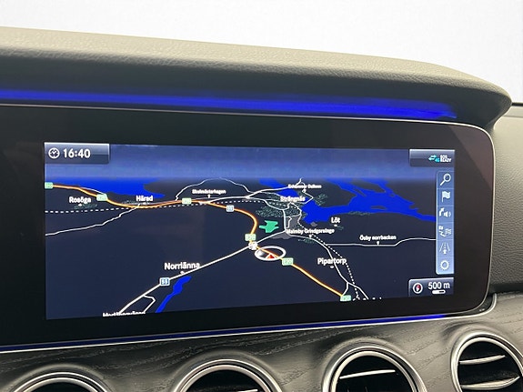 Mercedes-Benz E220 19 of 30