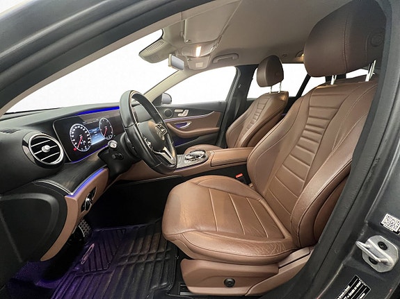 Mercedes-Benz E220 16 of 30