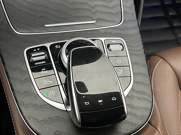 Mercedes-Benz E220 22 of 30
