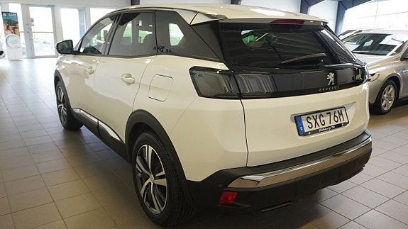 Peugeot 3008 4 of 5