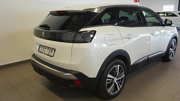 Peugeot 3008 3 of 5