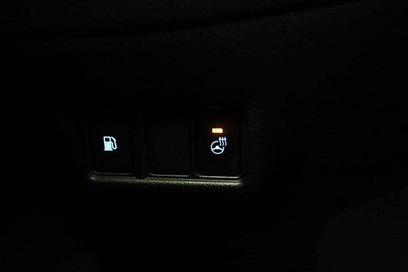Toyota C-HR 27 of 30