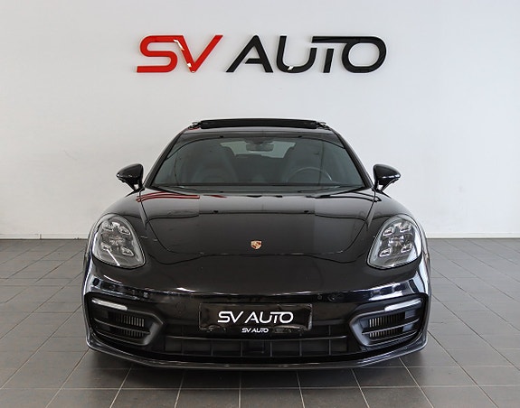 Porsche Panamera 4 2 of 5