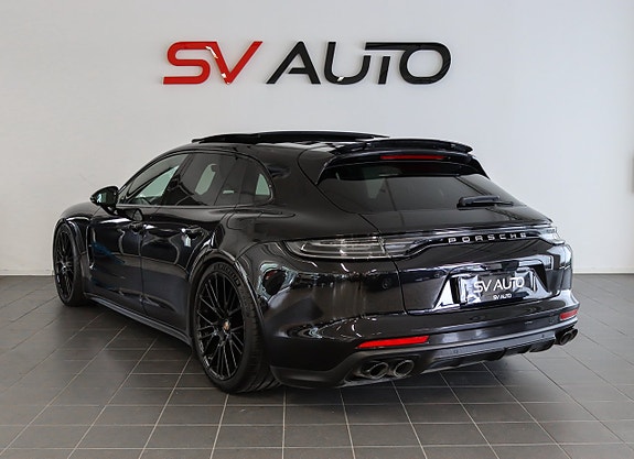 Porsche Panamera 4 4 of 5
